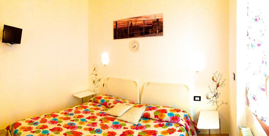 Top Suit Centro - Guest House Brugherio Bilik gambar